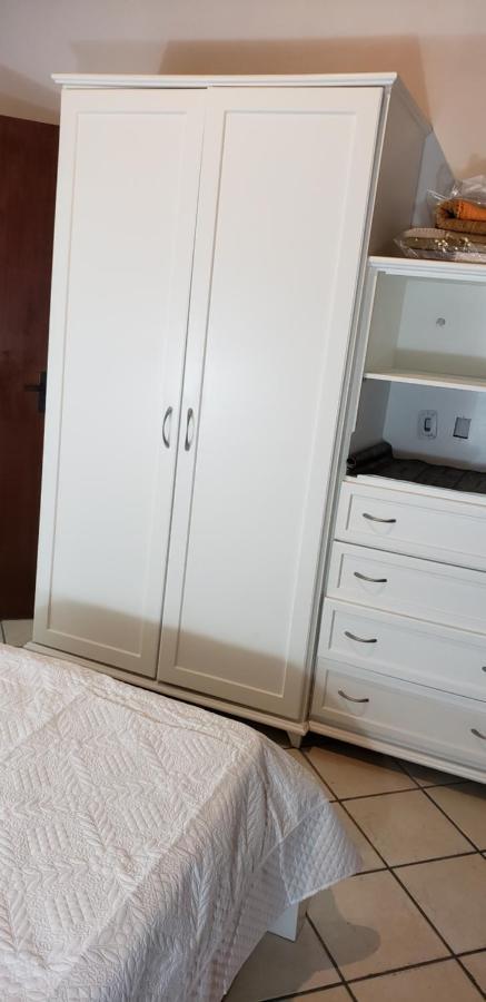 Residencial Costumes Brasileiras Hotel Bombinhas Eksteriør billede