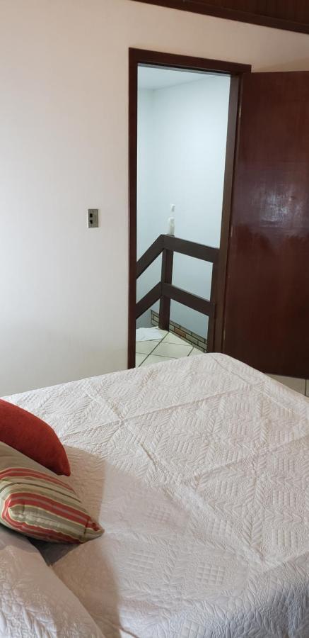 Residencial Costumes Brasileiras Hotel Bombinhas Eksteriør billede