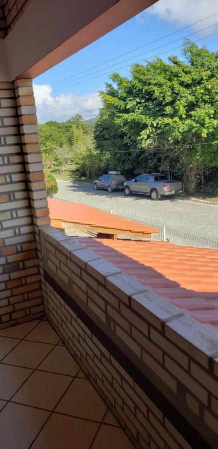 Residencial Costumes Brasileiras Hotel Bombinhas Eksteriør billede